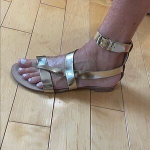 Splendid Metallic Gold Strappy Sandals size 7.5